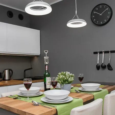 Nocleg-we-wroclawiu-pl - W Pelni Wyposazone Na Wynajem Apartman Wrocław